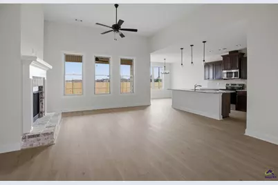 202 Farmland Circle, Perry, GA 31069 - Photo 8