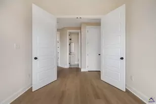 209 Farmland Circle, Perry, GA 31069 - Photo 16