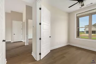 209 Farmland Circle, Perry, GA 31069 - Photo 6