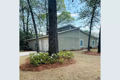 110 Eastlake, Warner Robins, GA 31093 - Photo 2