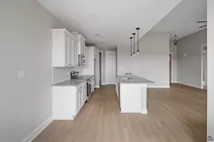 204 Farmland Circle, Perry, GA 31069 - Photo 16