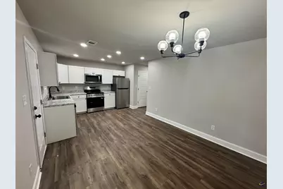 305 N Fourth Street, Warner Robins, GA 31093 - Photo 1