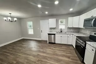 305 N 4th St, Warner Robins, GA 31093 - Photo 8