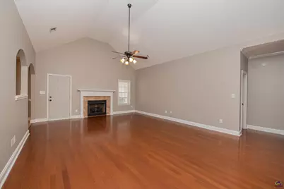 310 Flowing Meadows Drive, Kathleen, GA 31047 - Photo 8