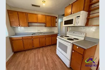 318 Bruce Street, Warner Robins, GA 31093 - Photo 6