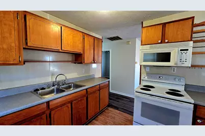 318 Bruce Street, Warner Robins, GA 31093 - Photo 4