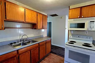 318 Bruce St, Warner Robins, GA 31093 - Photo 4