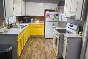 313 Vienna St, Fort Valley, GA 31030 - Photo 8