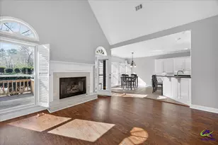 212 Falcon Crest, Warner Robins, GA 31088 - Photo 12