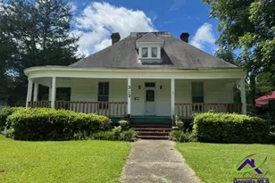 313 W Church St, Fort Valley, GA 31030 - Photo 1