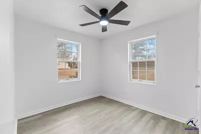 25 Martin Luther King Jr Boulevard, Hawkinsville, GA 31036 - Photo 8