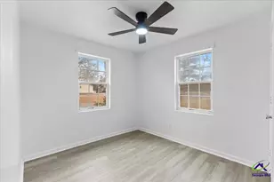 25 Martin Luther King Jr Blvd, Hawkinsville, GA 31036 - Photo 8