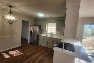 414 Forest Lake Dr, Warner Robins, GA 31093 - Photo 8