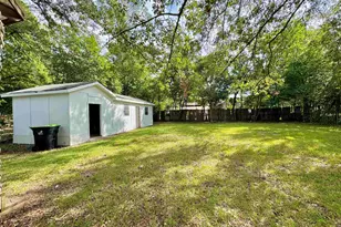 1319 Laura Ave, Warner Robins, GA 31088 - Photo 6