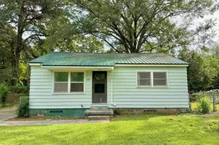 1319 Laura Ave, Warner Robins, GA 31088 - Photo 1