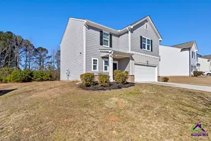 1077 Cold Water Dr, Griffin, GA 30224 - Photo 2