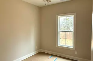 218 Valencia Cir, Warner Robins, GA 31028 - Photo 10