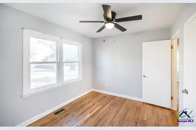 718 Oakview, Warner Robins, GA 31093 - Photo 14