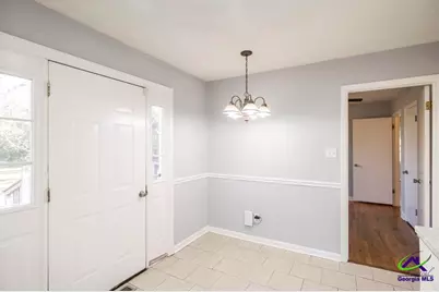 718 Oakview, Warner Robins, GA 31093 - Photo 12