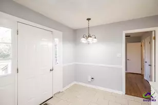 718 Oakview, Warner Robins, GA 31093 - Photo 12