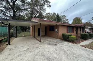 223 Kingsway Dr, Warner Robins, GA 31088 - Photo 2