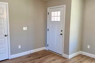 204 Sutton Dr, Perry, GA 31069 - Photo 4