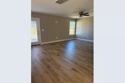 204 Sutton Dr., Perry, GA 31069 - Photo 10