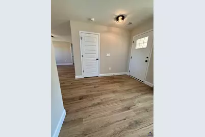 206 Sutton Dr., Perry, GA 31069 - Photo 2