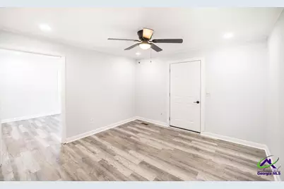 1334 Lakeview Drive, Macon, GA 31206 - Photo 8