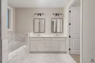 208 Farmland Circle, Perry, GA 31069 - Photo 24