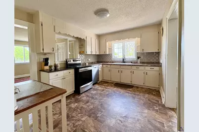 205 White Road, Byron, GA 31008 - Photo 8