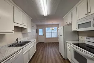 242 Katelyn Cir, Warner Robins, GA 31088 - Photo 6