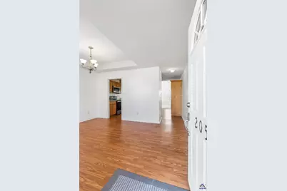 205 Wembley Drive, Warner Robins, GA 31088 - Photo 6