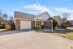 205 Wembley Dr, Warner Robins, GA 31088 - Photo 2