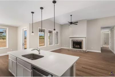 203 Farmland Circle, Perry, GA 31069 - Photo 12