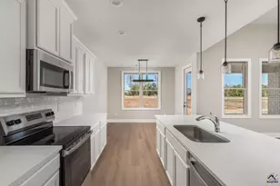 203 Farmland Circle, Perry, GA 31069 - Photo 14