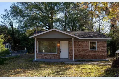 220 Wendan Way, Warner Robins, GA 31093 - Photo 1