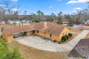 308 Rosewood Dr, Dublin, GA 31021 - Photo 6