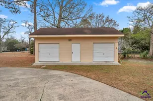 308 Rosewood Dr, Dublin, GA 31021 - Photo 46