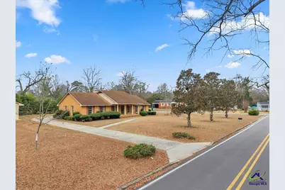 308 Rosewood Drive, Dublin, GA 31021 - Photo 2