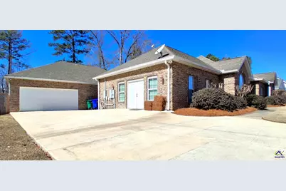 204 Mitculler Court, Kathleen, GA 31047 - Photo 2