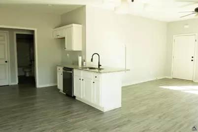 204 Greylock Drive, Perry, GA 31069 - Photo 8