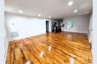 30 Mitchell Street, Hawkinsville, GA 31036 - Photo 8