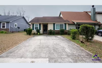 420 Westcliff Circle, Warner Robins, GA 31093 - Photo 2