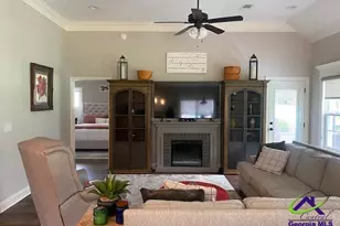 142 Fairway Oaks Dr, Perry, GA 31069 - Photo 6