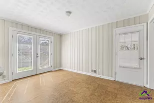 310 Ext Sunset Dr, Griffin, GA 30223 - Photo 12