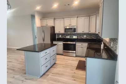 129 Amanda Dr, Byron, GA 31008 - Photo 8