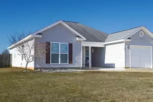 105 Ellington Ct, Perry, GA 31069 - Photo 2
