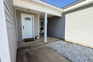 105 Ellington Ct, Perry, GA 31069 - Photo 4