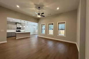 110 Mayberry Ln, Warner Robins, GA 31088 - Photo 4